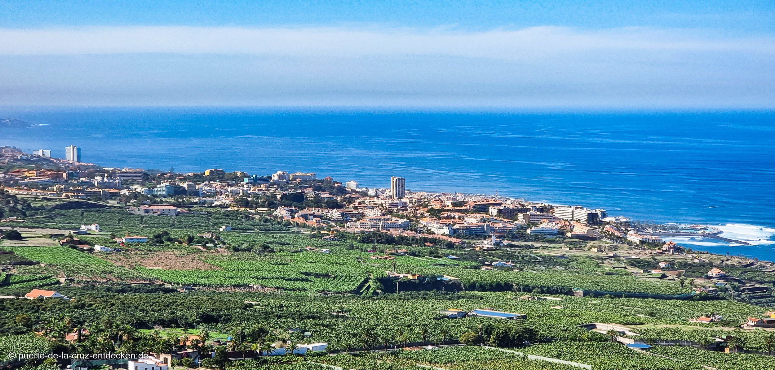 Blick auf Puerto: Im Vordergrund ist der Ortsteil La Paz zu sehen.