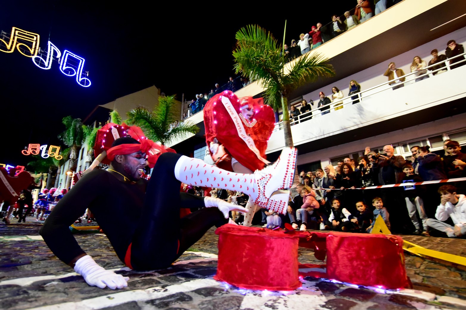Weiterer Höhepunkt des Karnevals: Der Stöckelschuhlauf. Foto: Ayuntamiento de Puerto de la Cruz